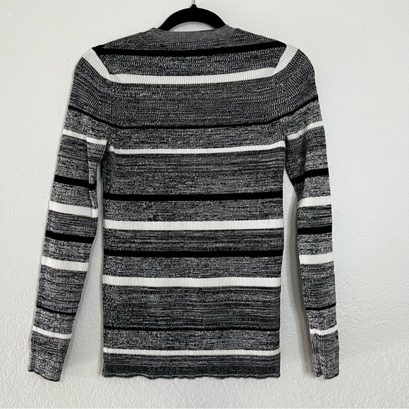 Banana Republic Black White Striped Stretchy Crew Neck Sweater Womens Size Small - Picture 3 of 6